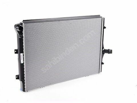 KALE 353000 | Volkswagen Passat 2011-2014 Model 1.6 TDI Motor Su Radyatörü
